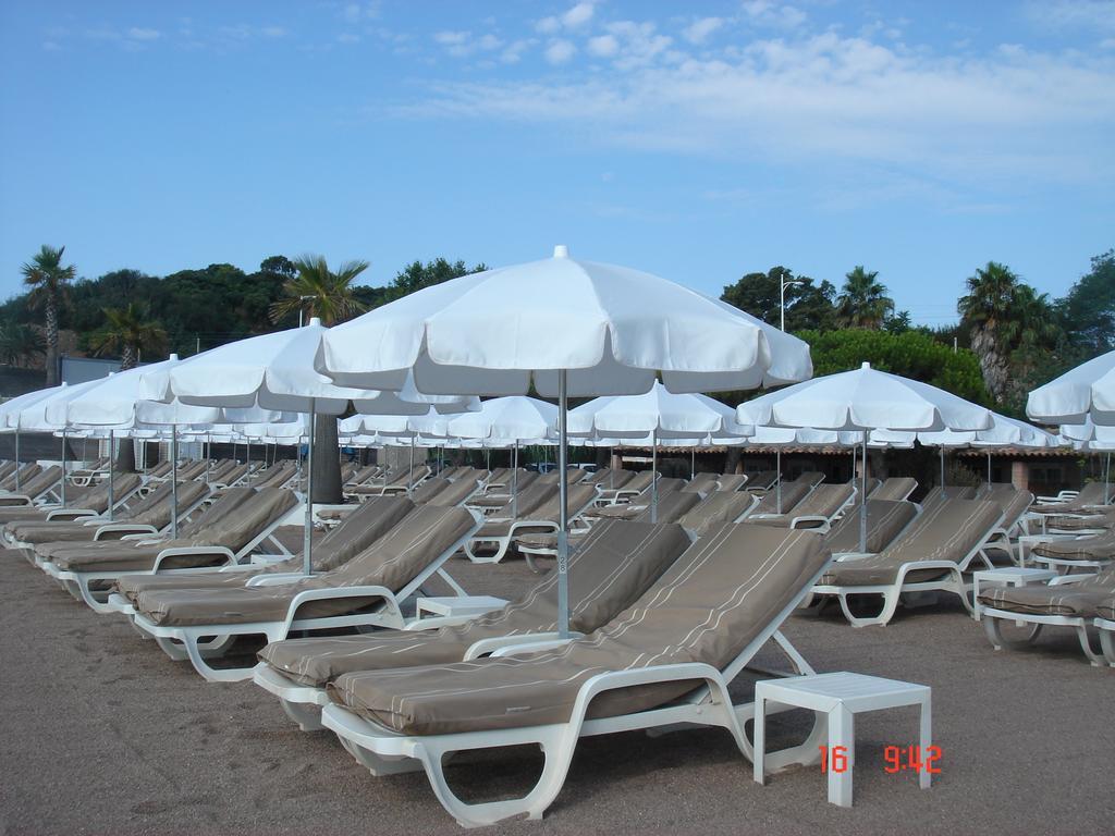 Agay Beach Hotel Saint-Raphaël 外观 照片