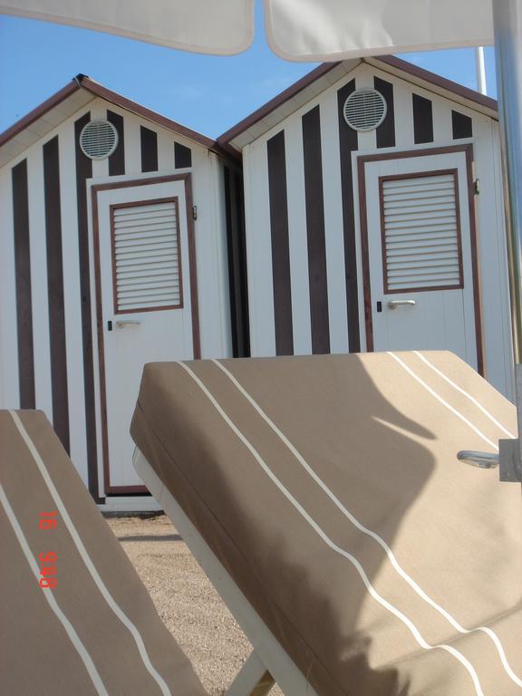 Agay Beach Hotel Saint-Raphaël 外观 照片